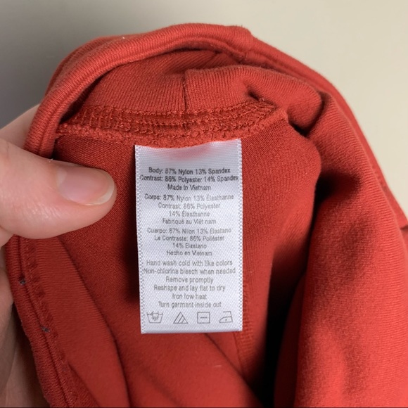 Alo Yoga High Waisted Sienna Burnt Orange Moto Leggings Size XS - Picture 10 of 11